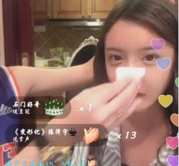 李明霖和网红撕逼3个月,想过娱乐圈会怎么看他弟弟李宏毅吗?