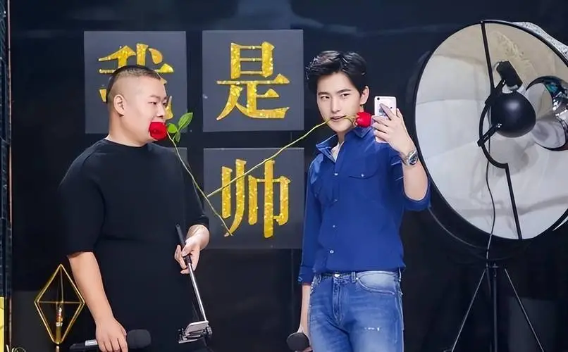 被央视怒批、洋相百出、腹中空空，这几位“绝望的文盲”凭啥能火